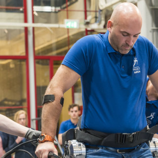 First steps with new exoskeleton build by students from Delft University of Technology