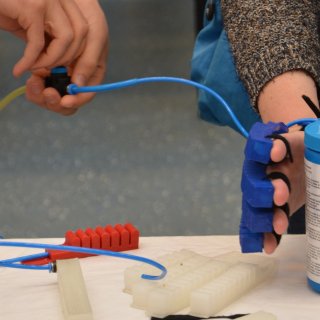 Students develop cheap 3D printing technique for soft robotics